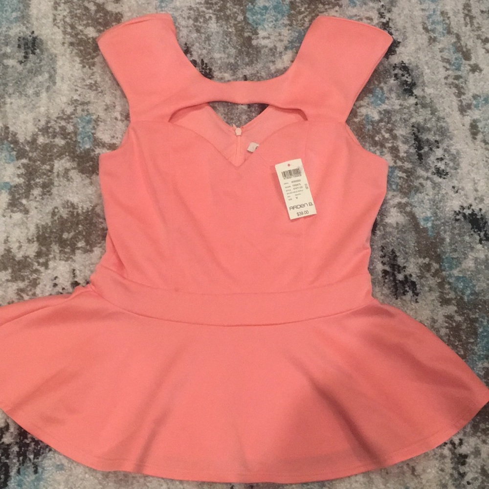 Arden B. Peach Peplum top NWT